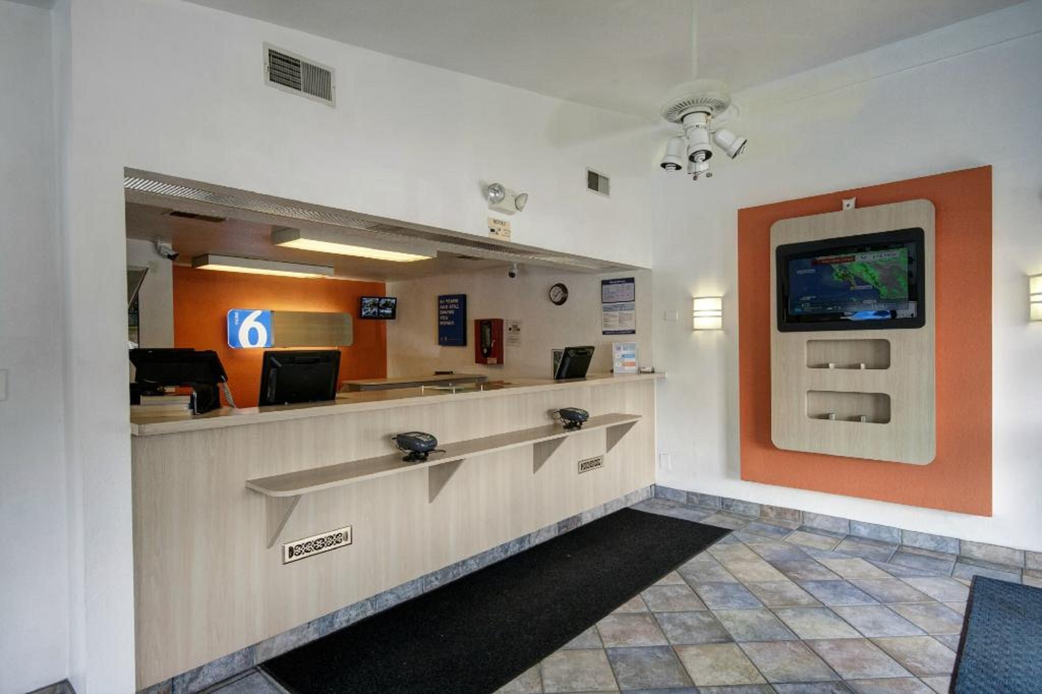 Motel 6 Cross Lanes, Wv Goff Mountain Rd Exterior foto