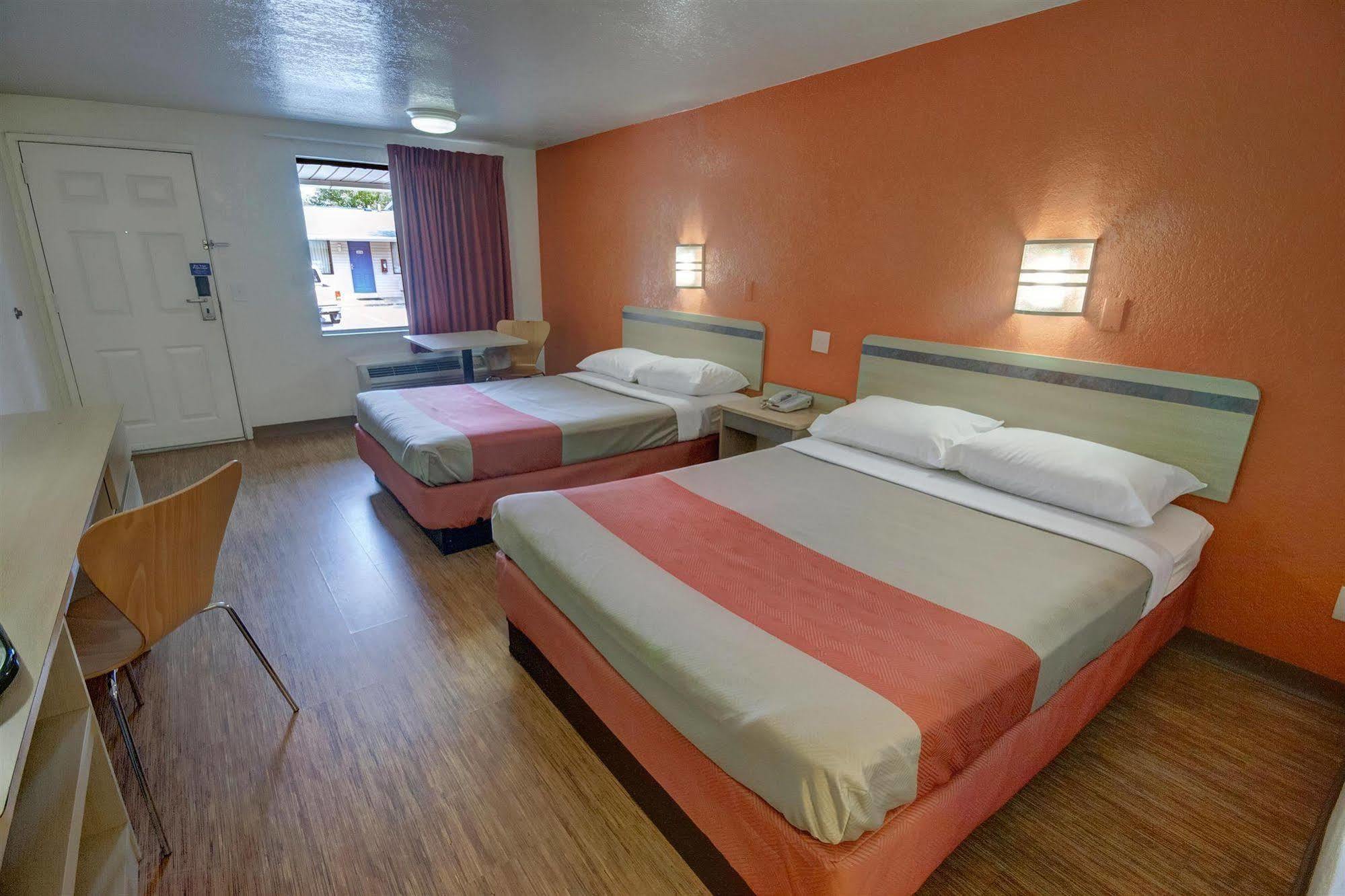 Motel 6 Cross Lanes, Wv Goff Mountain Rd Exterior foto