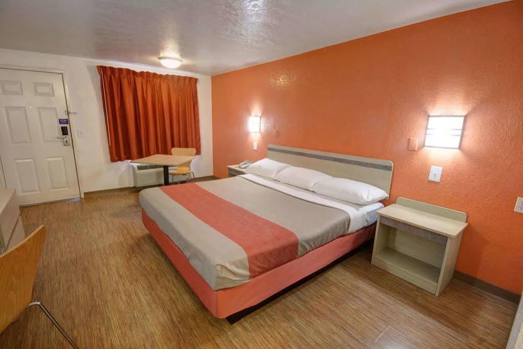 Motel 6 Cross Lanes, Wv Goff Mountain Rd Exterior foto